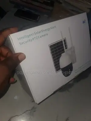 Intelligent Solar Ernegy Alert Security PTZ Camera