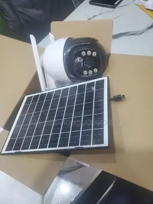 Intelligent Solar Ernegy Alert Security PTZ Camera