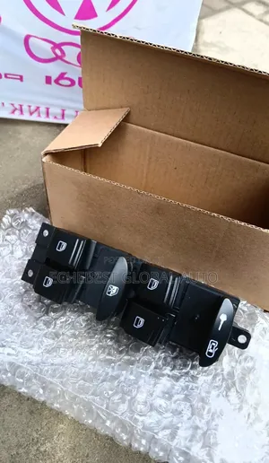 Brand New Driver Side Pressing Button for Audi Q7 / Audi A4 .