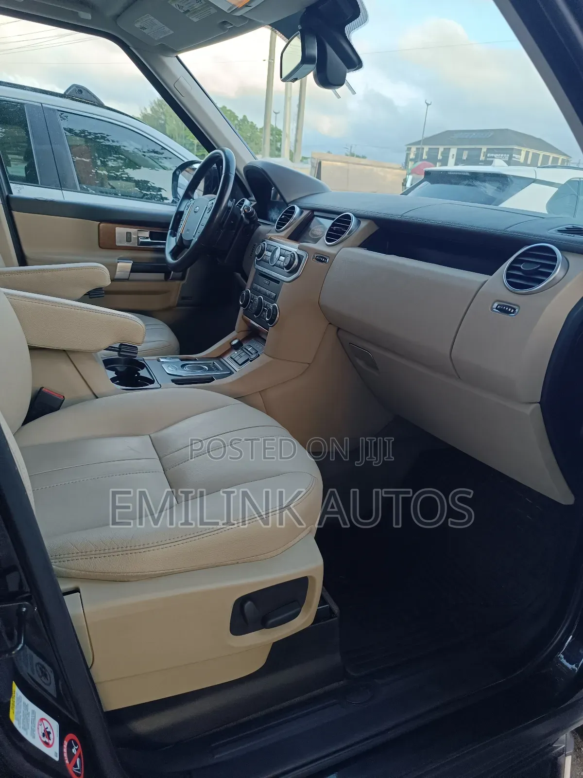 Land Rover Lr4 Base 4x4 2016 Black