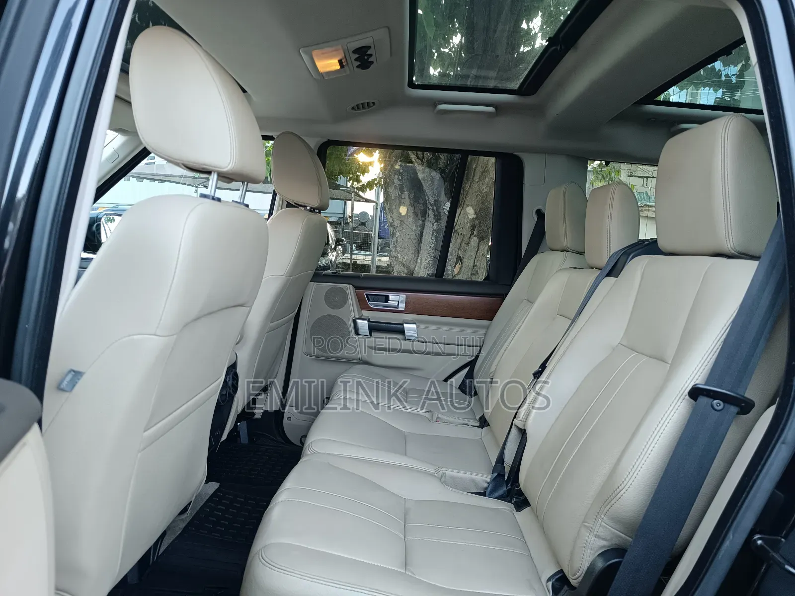 Land Rover Lr4 Base 4x4 2016 Black