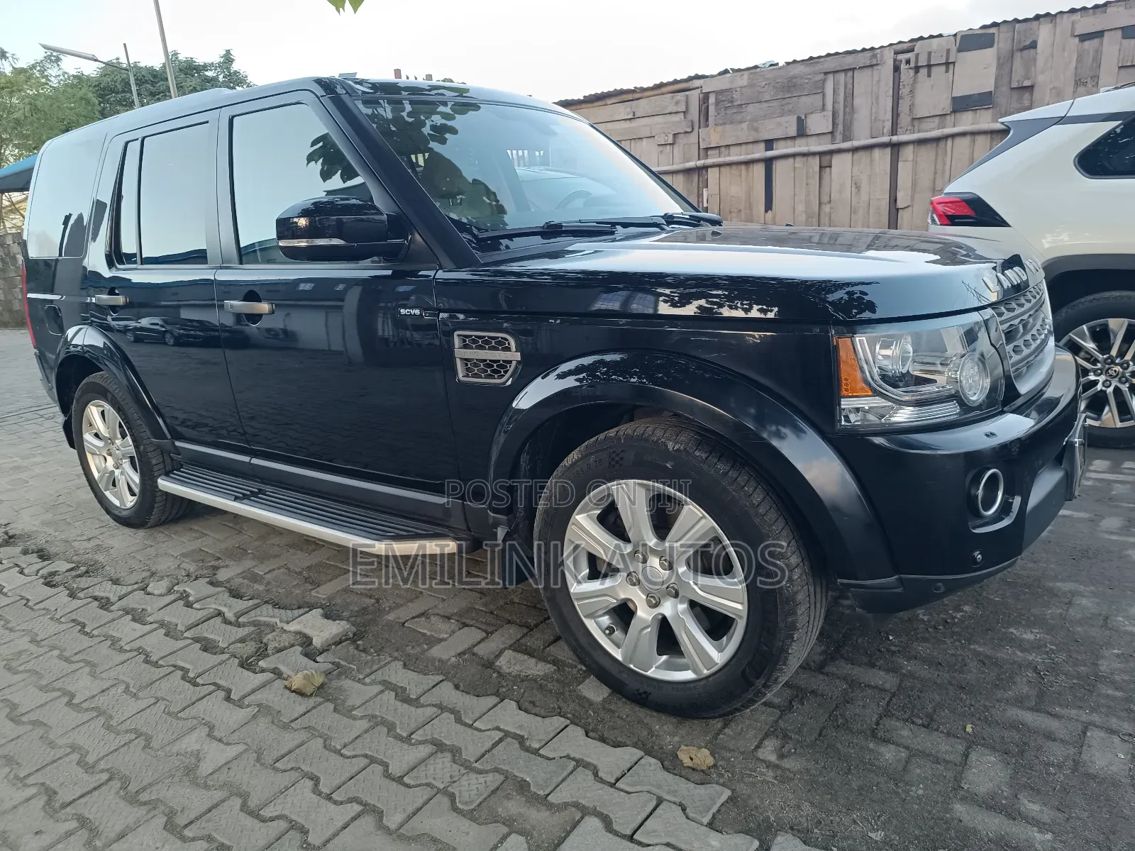 Land Rover Lr4 Base 4x4 2016 Black