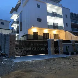 5bdrm Duplex in Guzape District for sale