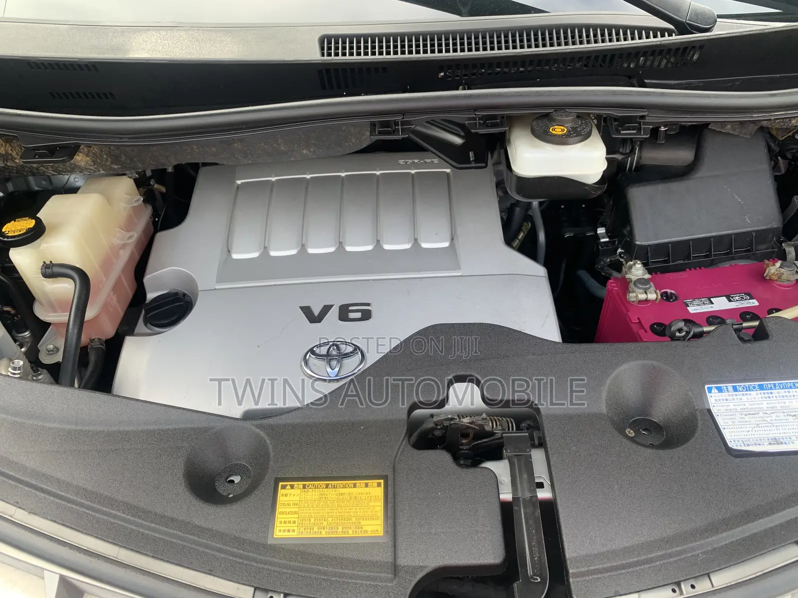 Toyota Vellfire 2012 Silver