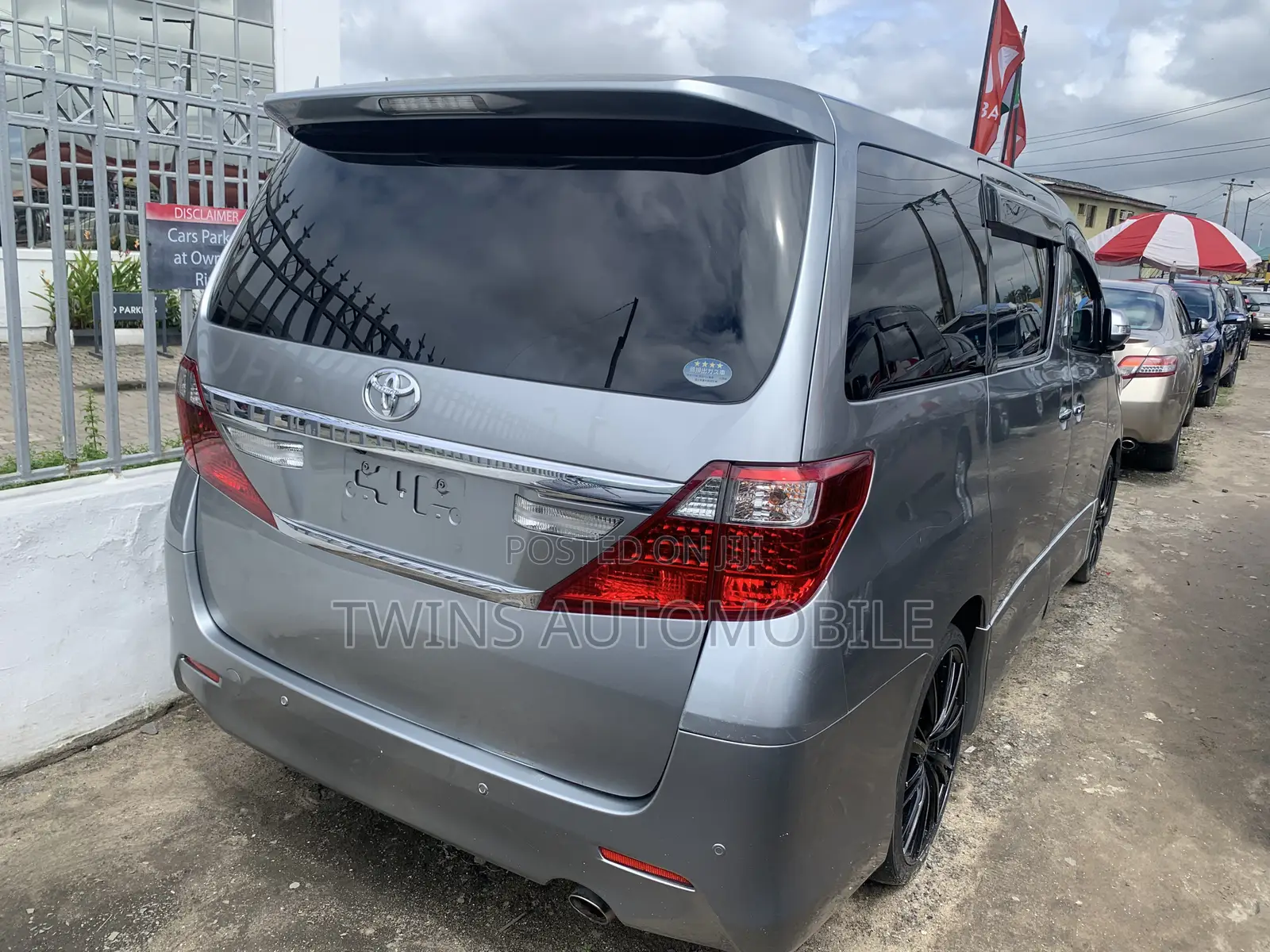 Toyota Vellfire 2012 Silver