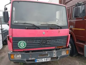 Mercedes 1217