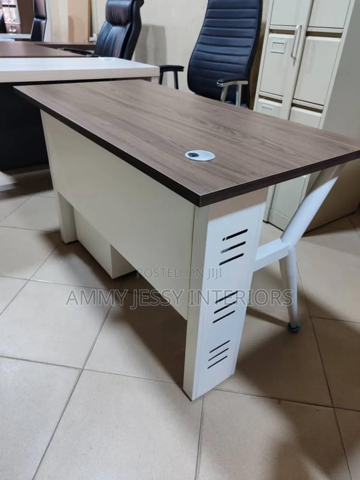 Executive Model Office Table