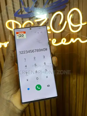 Samsung S22 Ultra Screen With Minor Crack D