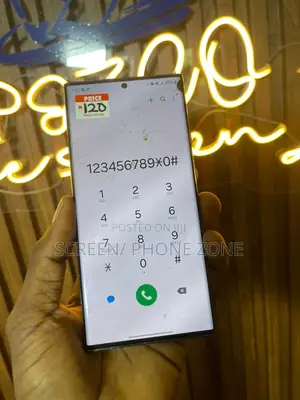 Samsung S22 Ultra Screen With Minor Crack D
