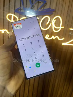 Samsung S22 Ultra Follow Come Screen With Minor Cracks