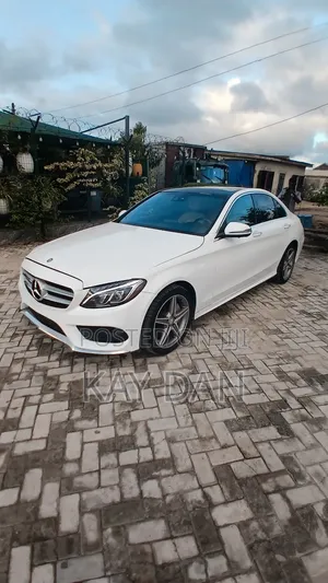 Mercedes-Benz C300 Sport 4Matic Sedan AWD (2.0L 4cyl 7A) 2017 White