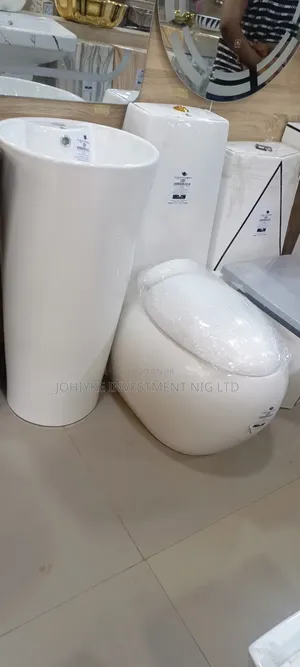 High Quality Royal Rockford England Wc