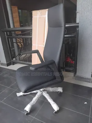 Imported Quality Office Chair With Swivel and Height Adjustment