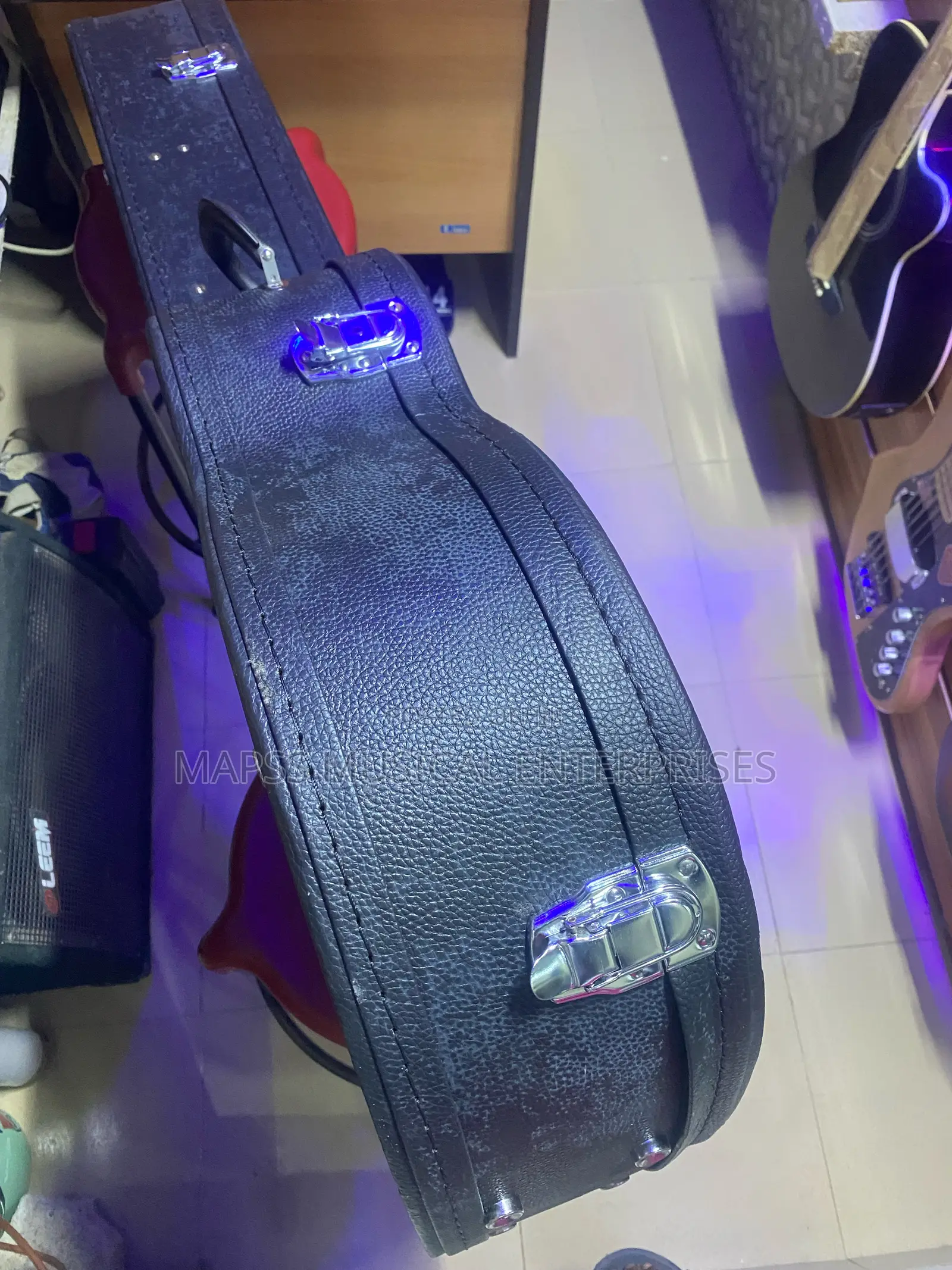 Acoustic Guitar Hard Case