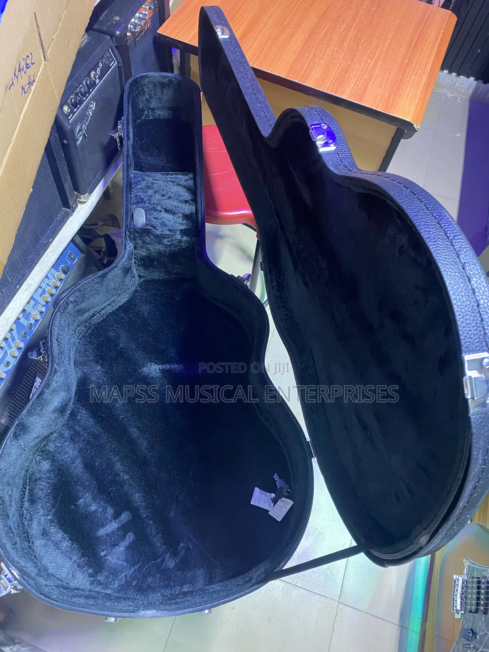 Acoustic Guitar Hard Case