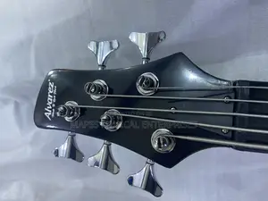 Alvarez Passive Five Strings Bass