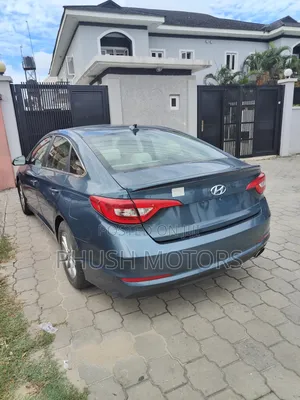 Hyundai Sonata ECO Sedan FWD (1.6L 4cyl 7A) 2017 Blue
