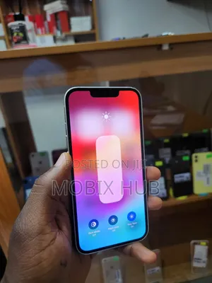 Apple iPhone 13 128 GB White