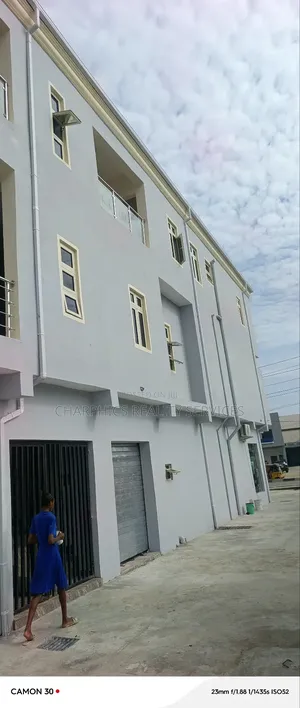 New 2bedrooms Flat Office Space