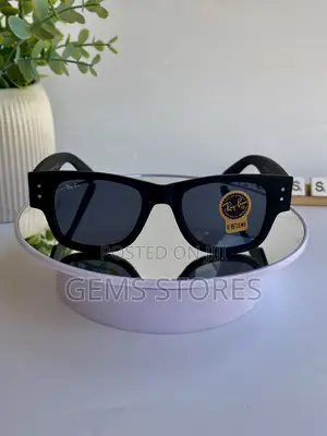 Timeless Matte Black Ray-Ban Sunglasses - Classic Wayfarer