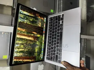Laptop Apple MacBook Pro 2020 32GB Intel Core i7 SSD 1T