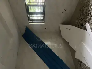 5bdrm Duplex in Uppertec Estate Life for rent