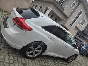 Toyota Venza V6 AWD 2011 White