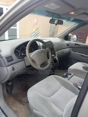 Toyota Sienna LE 4WD 2007 Silver