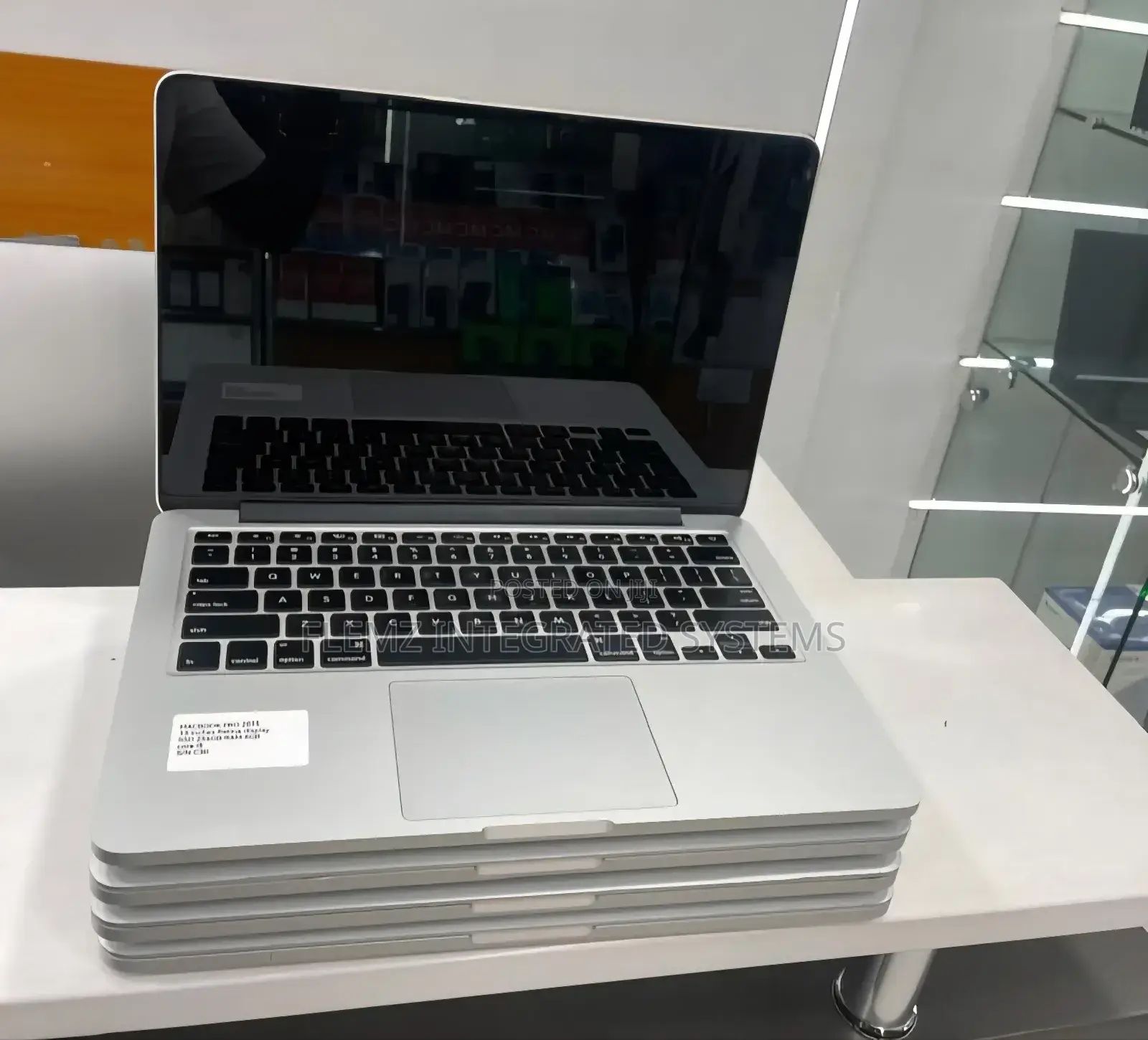 Laptop Apple MacBook Pro 2015 8GB Intel Core I5 SSD 256GB
