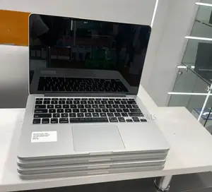 Laptop Apple MacBook Pro 2015 8GB Intel Core I5 SSD 256GB
