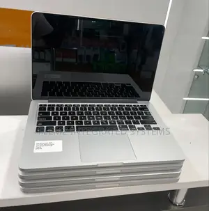 Laptop Apple MacBook Pro 2015 8GB Intel Core I5 SSD 256GB