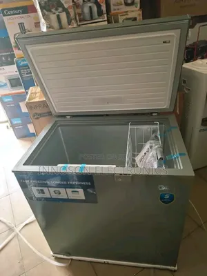 Medea Chest Frezzer 200liters