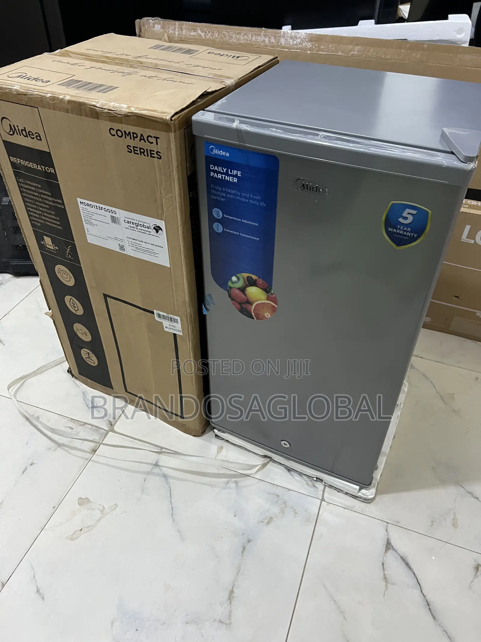 Midea 90l Refrigerator – Compact Cooling Solution (Mdrd133fgg50)