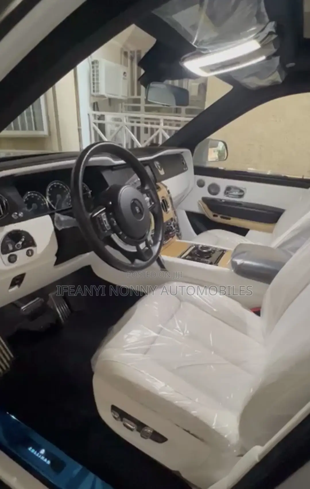 Rolls-Royce Cullinan Base 2019 White
