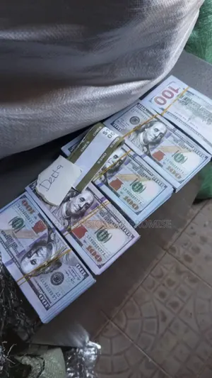 Dollars Props Ment