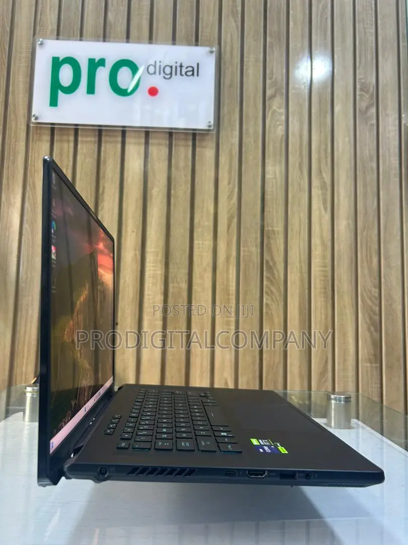 Laptop Asus ROG Zephyrus M16 GU603HR 32GB Intel Core i9 SSD 2T