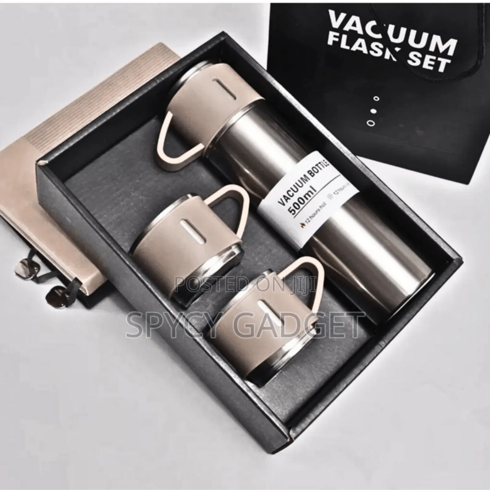 Vacuum Flask With 2 Cups Gift Set