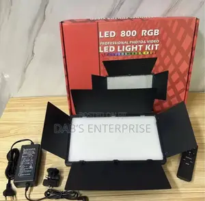 Rgb Led 800 With Tripod And Battery