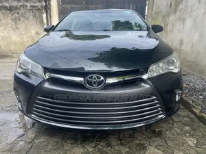 Toyota Camry LE 4dr Sedan (2.5L 4cyl 6A) 2015 Blue