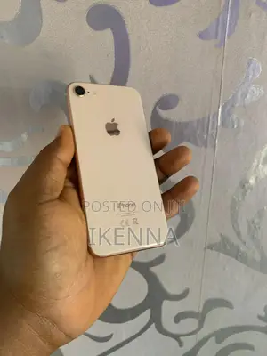 Apple iPhone 8 64 GB Rose Gold