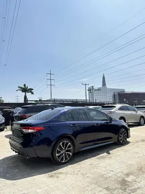 Toyota Corolla SE 2021 Blue