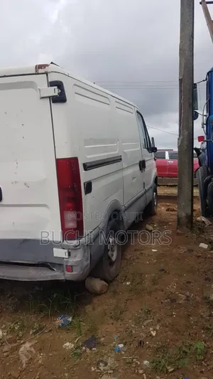 Iveco Metro 2005 White