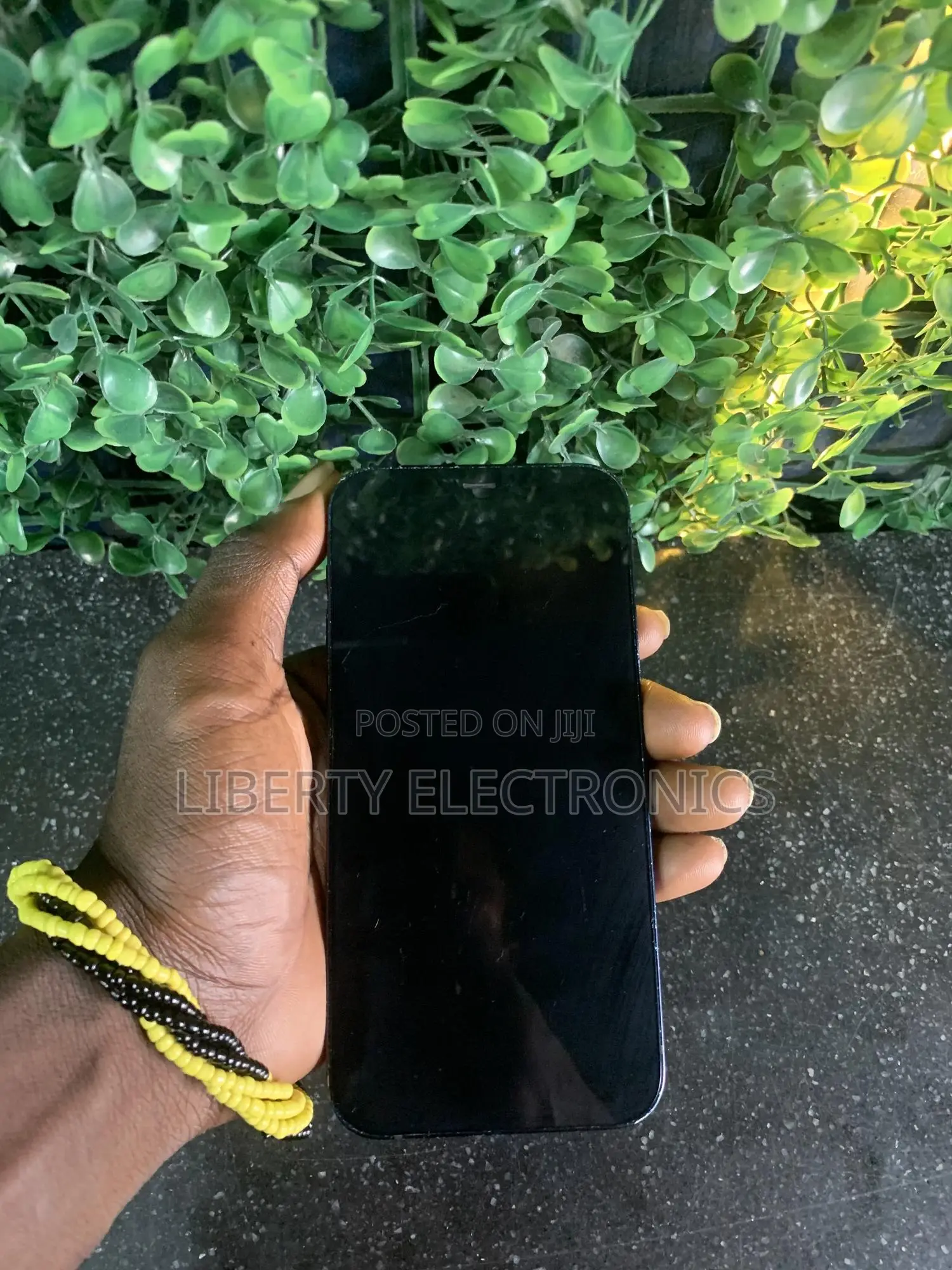 Apple iPhone 12 64 GB Black