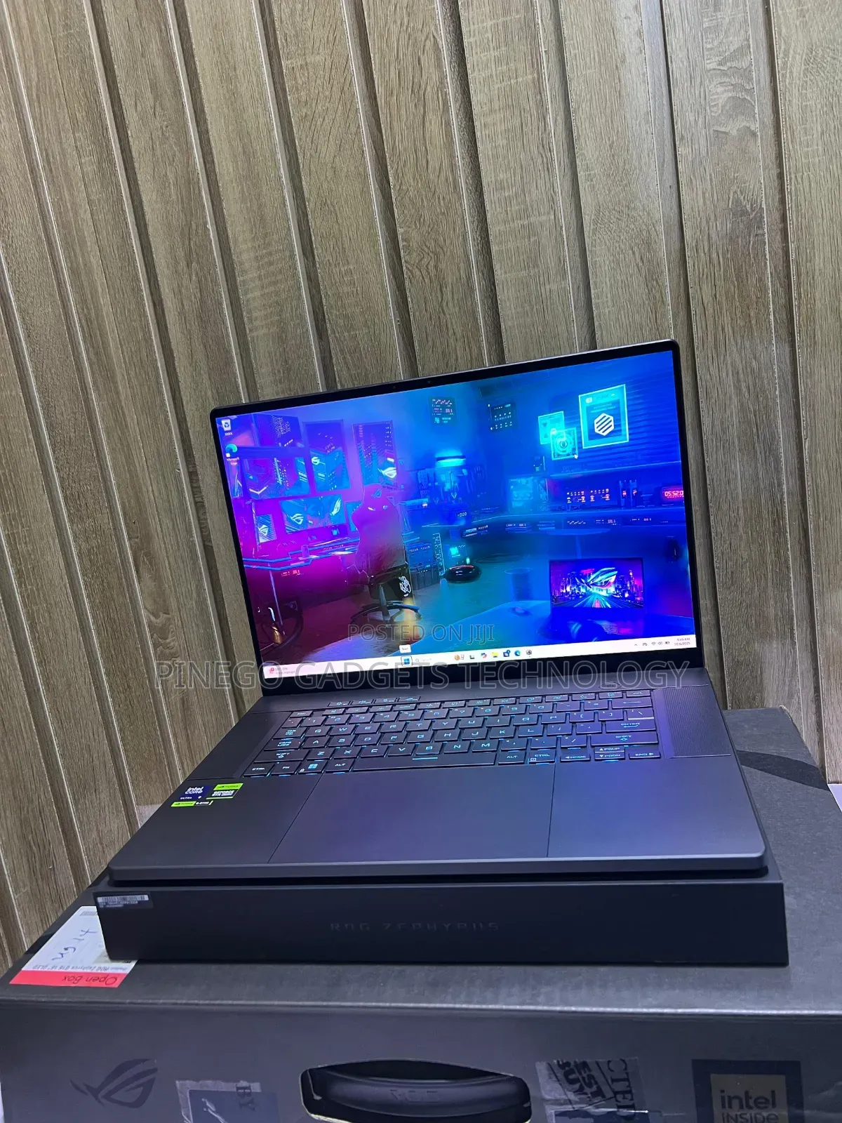Laptop Asus ROG Zephyrus G16 16GB Intel Core Ultra 9 SSD 1T