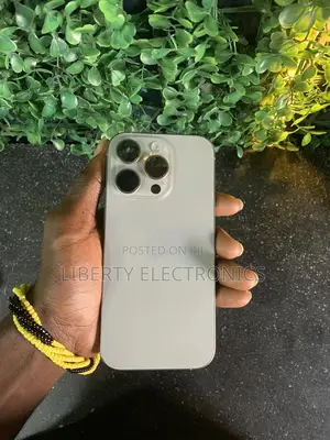 Apple iPhone 16 Pro 512 GB Silver
