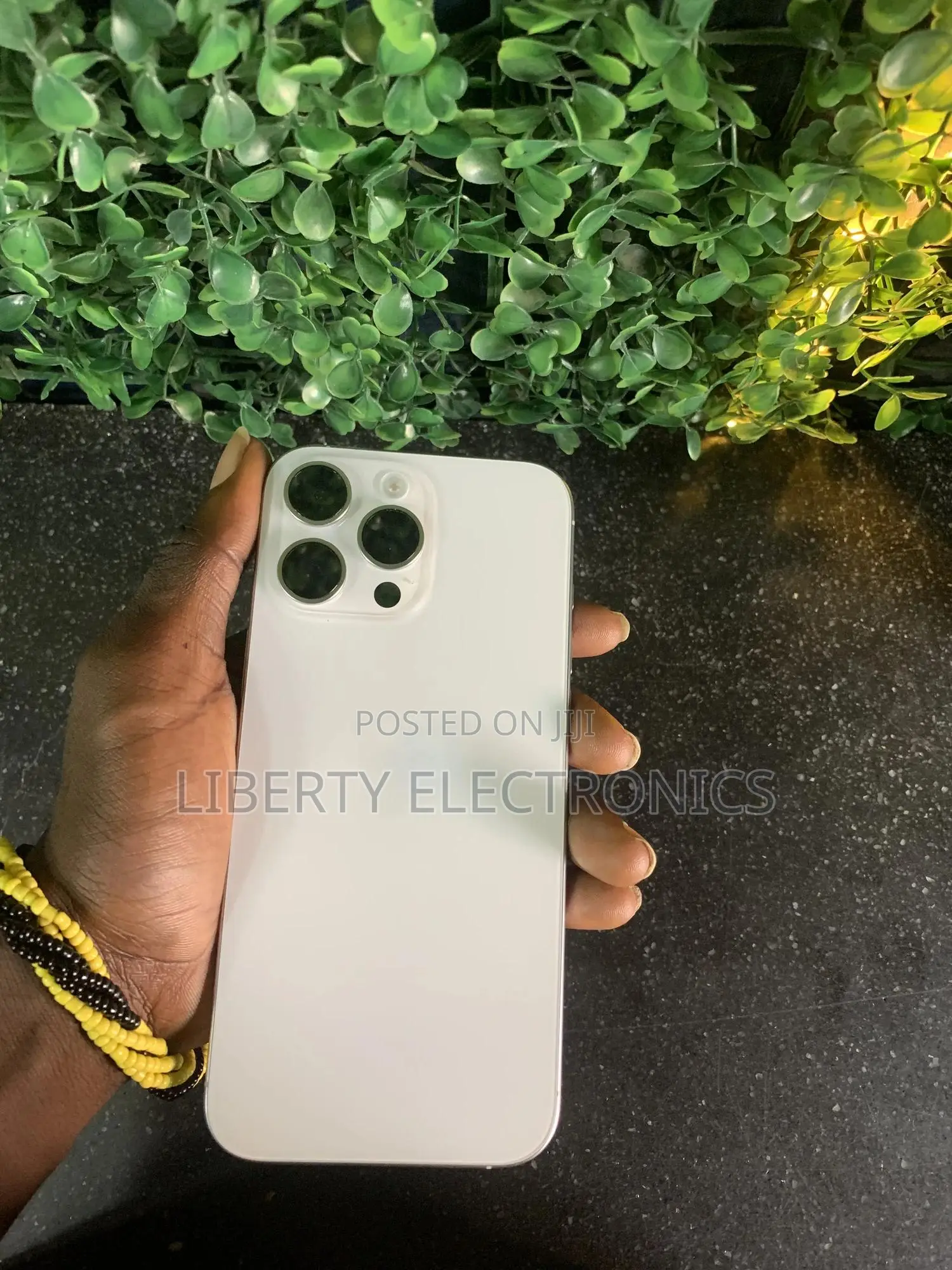 Apple iPhone 16 Pro Max 256 GB White