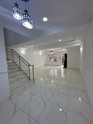 4bdrm Duplex in Kaura for rent