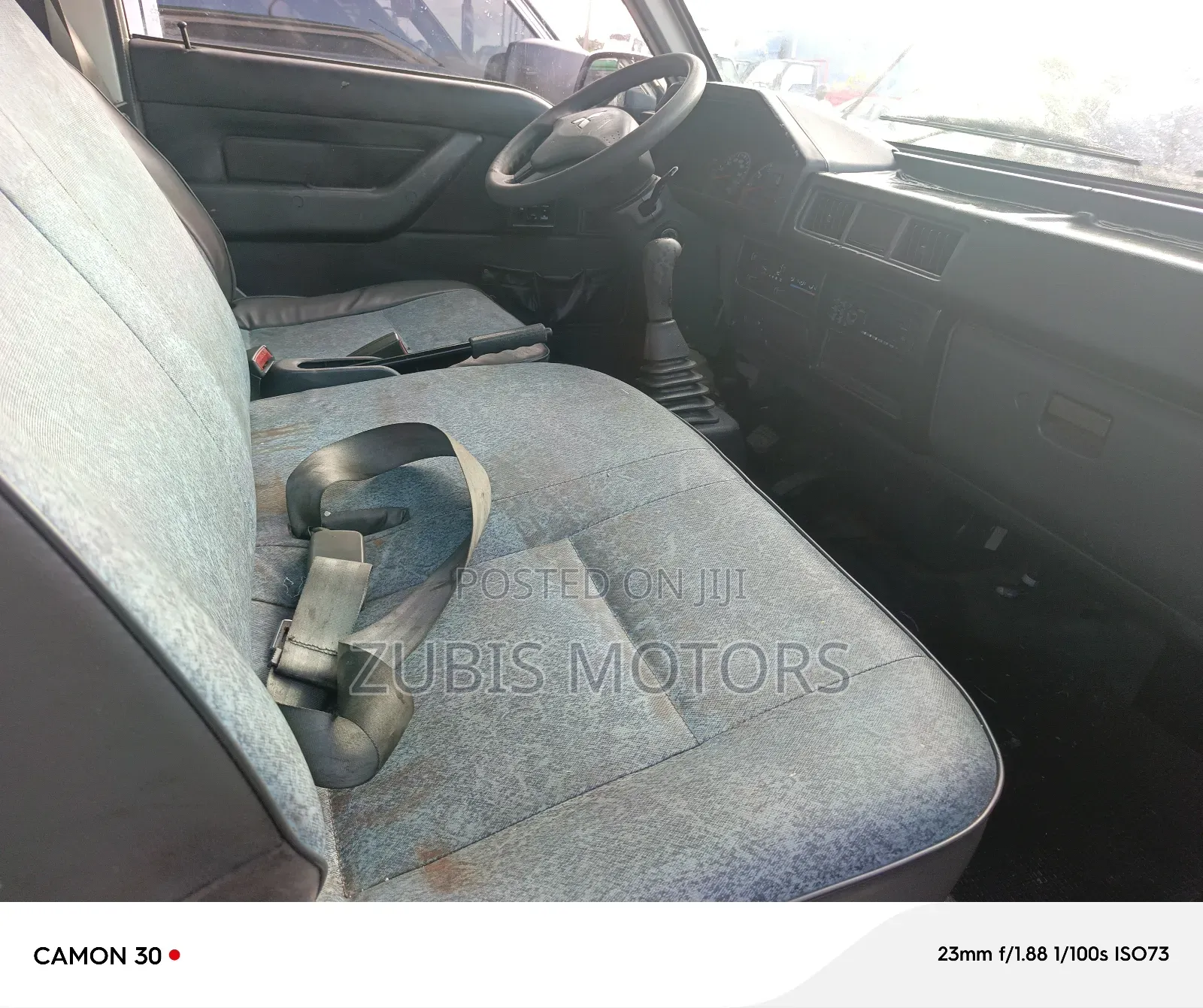 Mitsubishi Delica 2014 Yellow