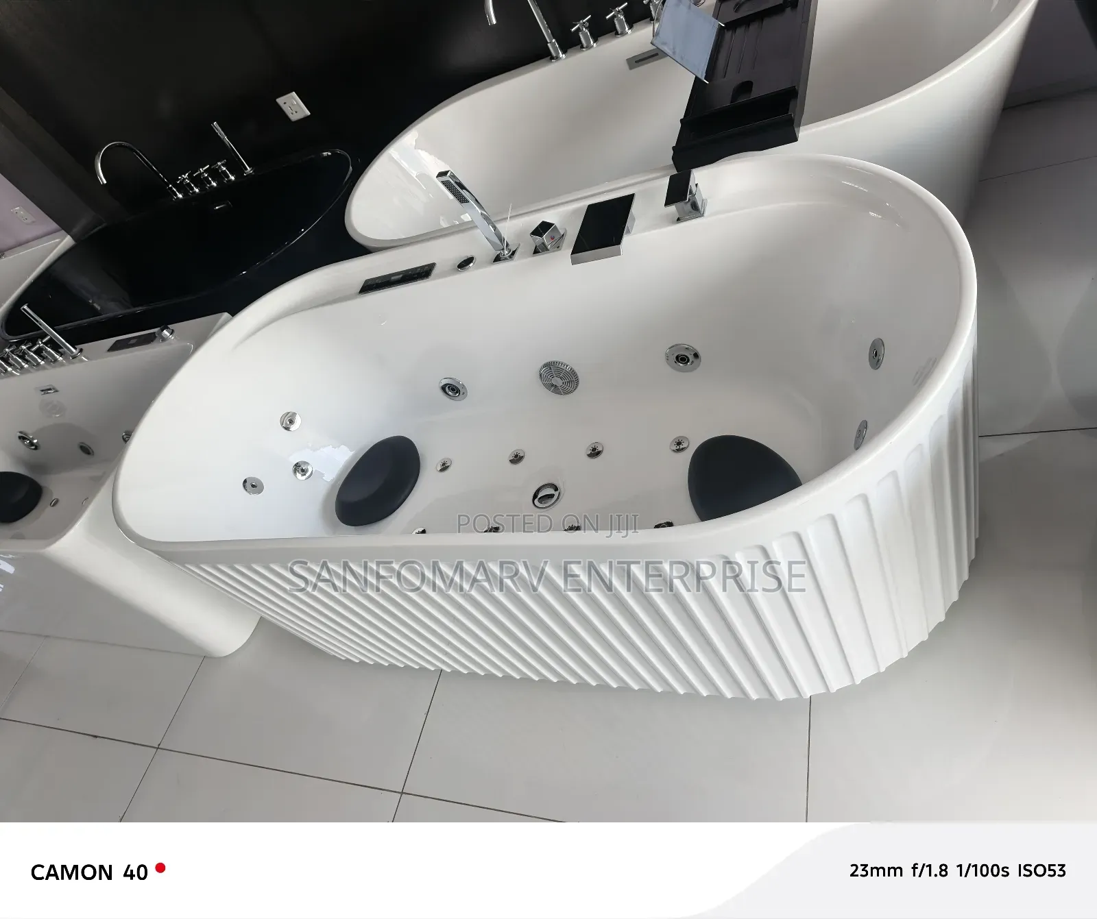 Original Bath/Jacuzzi