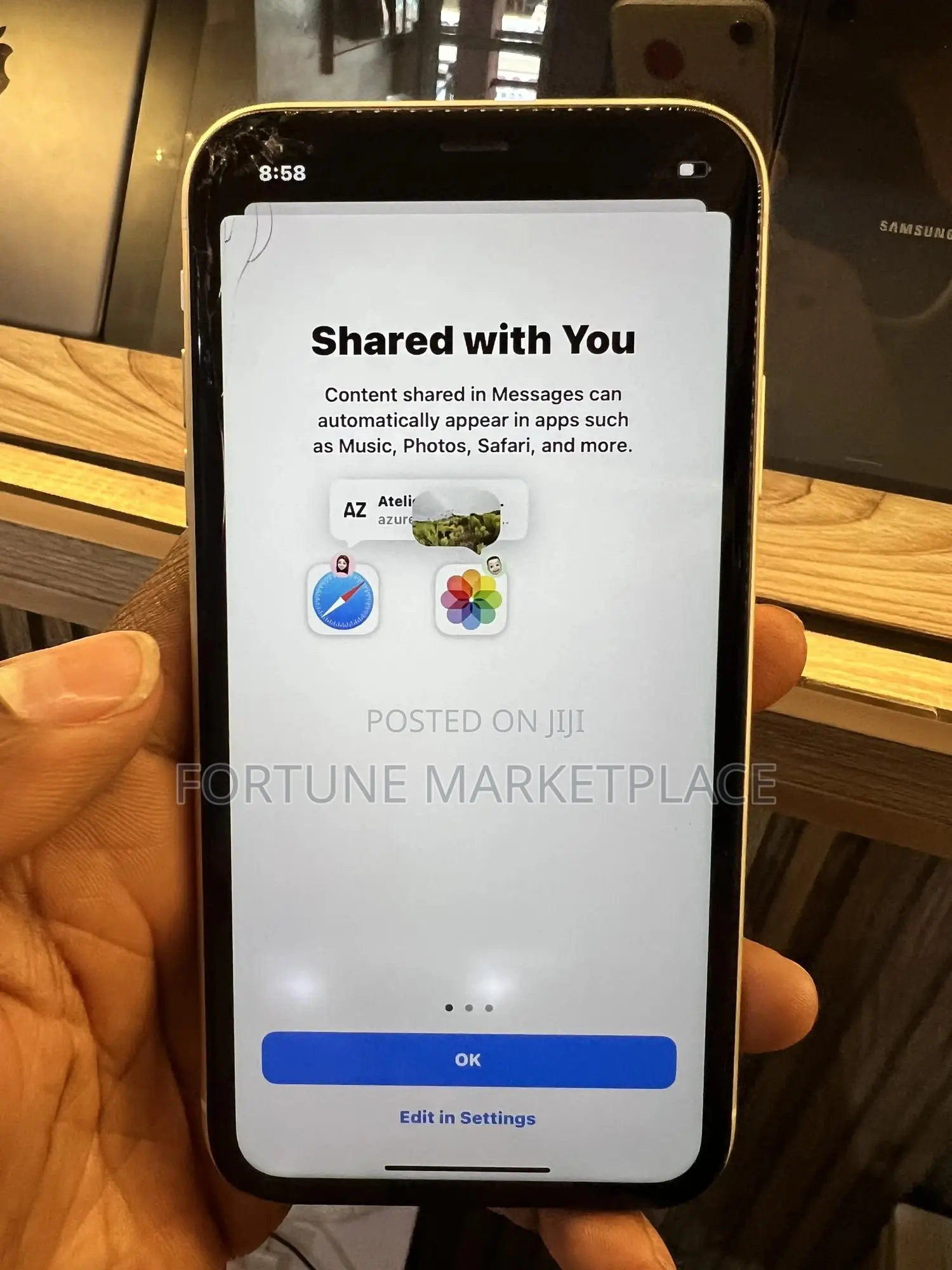 Apple iPhone XR 64 GB White